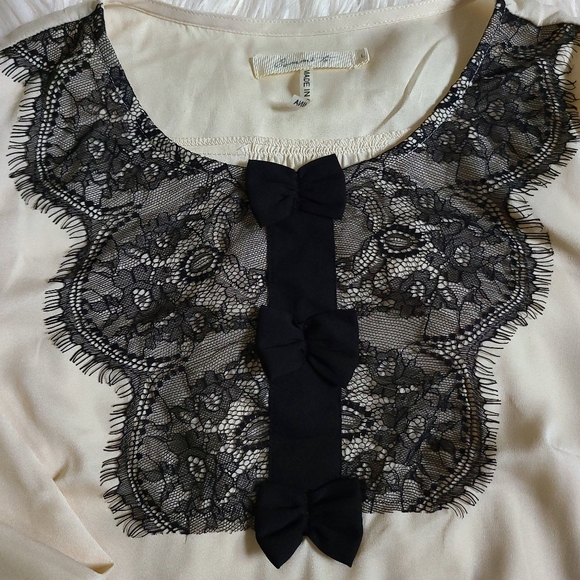 Comme Toi | Black Lace Scoop Neck Blouse sz large - Picture 2 of 6